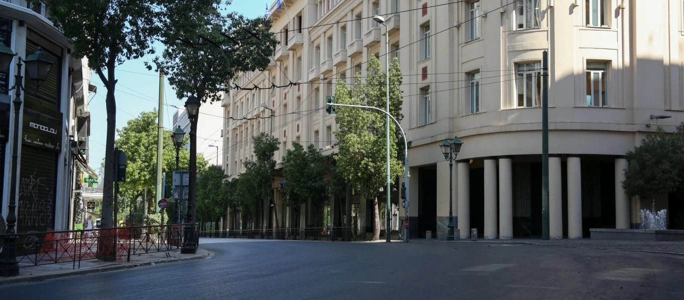 Τα τρία βήματα της κυβέρνησης για άρση μέτρων - Θα «ξεκλειδώσει» το λιανεμπόριο, Γυμνάσια, Λύκεια και εστίαση;